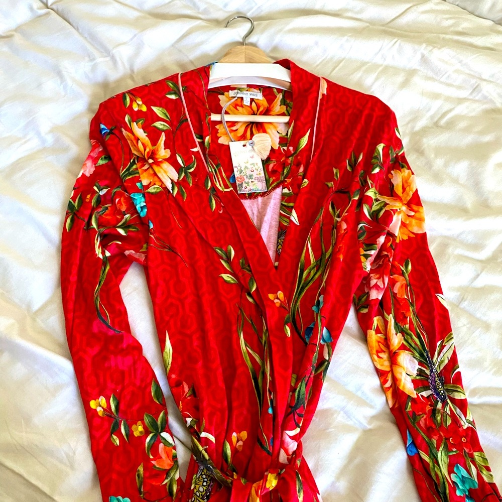 Johnny Was red print Robe, new with tags, size Large!